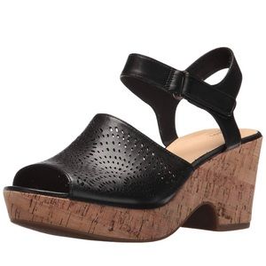 CLARKS “MARITSA NILA” WEDGE/PLATFORM SANDALS